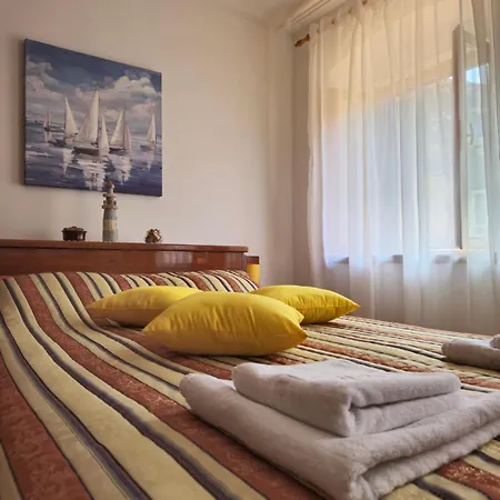Apartment Zofija Apartment, A 5 Min Walk From The Arena