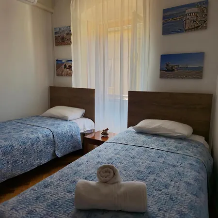 Zofija Apartment, A 5 Min Walk From The Arena Апартаменты Пула